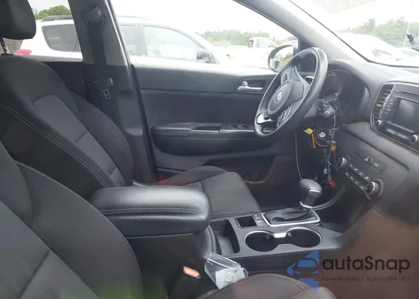 2017 Kia Sportage Lx z USA, uszkodzony, nr VIN KNDPMCAC3H7033820